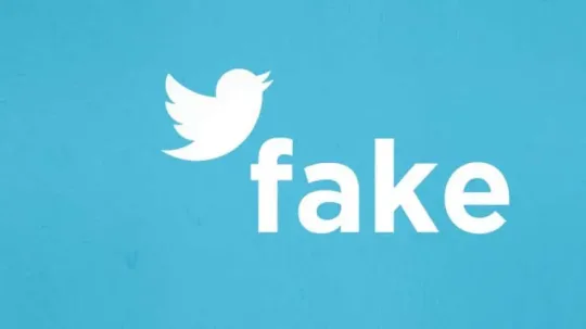 சர்ச்சைகளை ஏற்படுத்த கூடிய போலியான கணக்குகளை நீக்கி வரும் ட்வீட்டர்