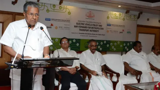 கேரள முதல்வர் பினராயி விஜயன் பத்திரிக்கை நிருபர்கள் மீது காட்டம்
