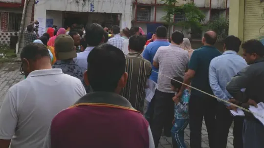 தமிழகத்தில் 10 வாக்குசாவடிகளில் மீண்டும் மறுவாக்கெடுப்பு?