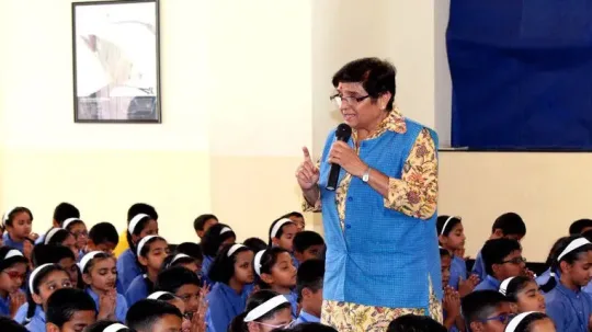 பதசசர அரசஙகததன வவகரஙகளல ஆளநர தலயட மடயத: உயரநதமனறம உததரவ