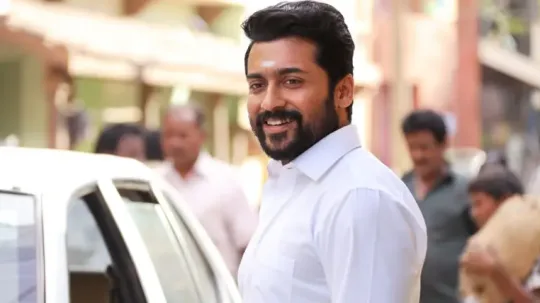 என.ஜ.க வமரசனம: அரசயல நயணட