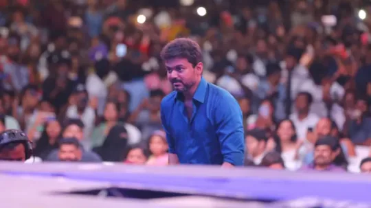 கநதளககம தளபத ரசகரகள, மனனபபக கடட தயரபபளர வவரம உளள