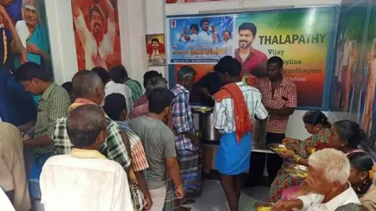 வலயலலவரநதகம: அரசஙகததல மடயதத வஜய ரசகரகள சததத உளளனர