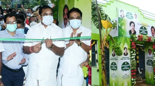 அமம மன களனக தடடம, மககளன வரவறபம ஆதரவம.