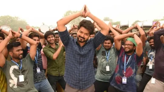 மாஸ்டர் படம் எப்படி இருக்கு ?