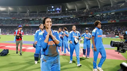 வரலாற்று சாதனையுடன் இந்திய அணி இறுதிப்போட்டிக்குள் நுழைந்தது