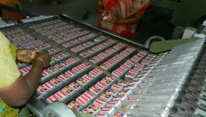 தீப்பெட்டி தொழிலாளர்களுக்கு தலா ரூ.1000 நிவாரணம்